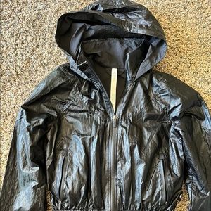 LULULEMON x Barry’s Stronger as one jacket | 2 |